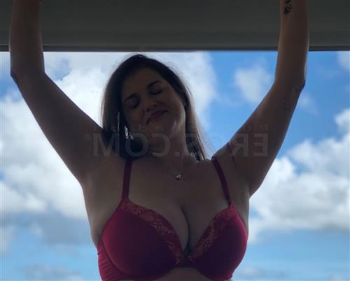 Escort modell Chuku, Wiesbaden - 8716
