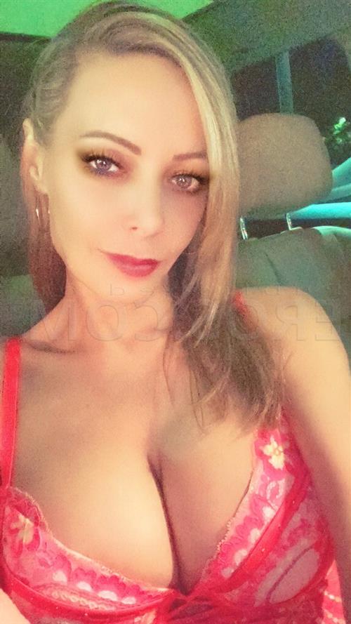 Escort Hsiao-Ping, Bochum - 7434