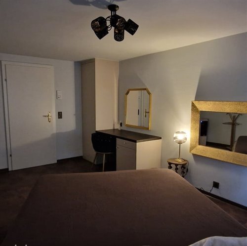 Escort Iordana, Oberhausen - 8307