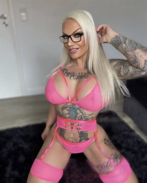 Escort modell Meek, Stuttgart - 16753
